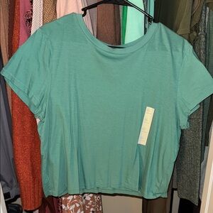 Universal Thread Green Crop Relaxed T-Shirt